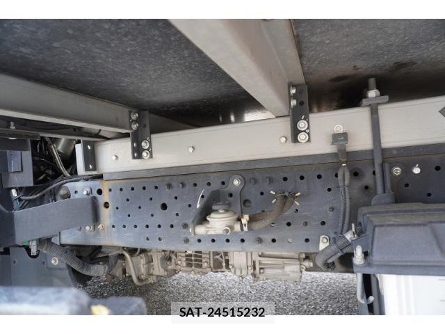 Isuzu ELF TRUCK 2021-01 7723019-11