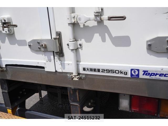 Isuzu ELF TRUCK 2021-01 7723019-23