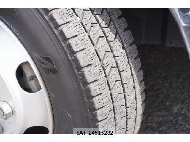 Isuzu ELF TRUCK 2021-01 7723019-8