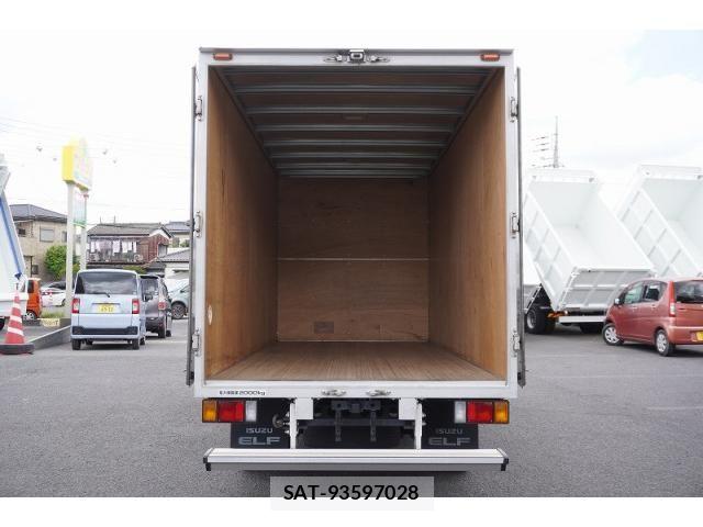 Isuzu ELF TRUCK 2019-03 7722990-17