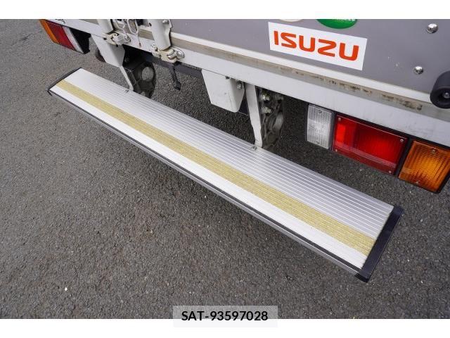 Isuzu ELF TRUCK 2019-03 7722990-25
