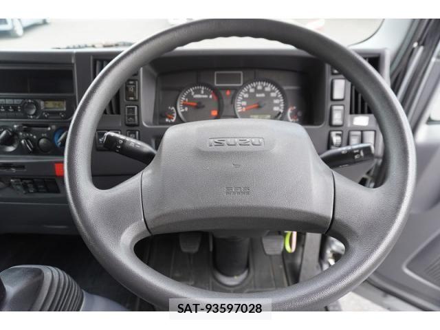 Isuzu ELF TRUCK 2019-03 7722990-27
