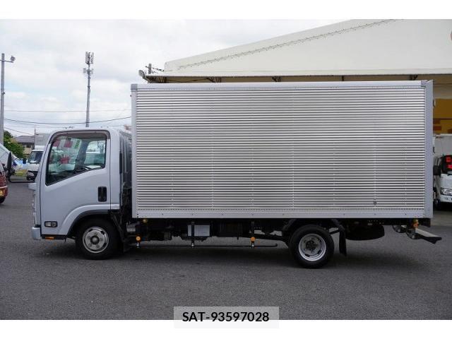Isuzu ELF TRUCK 2019-03 7722990-2