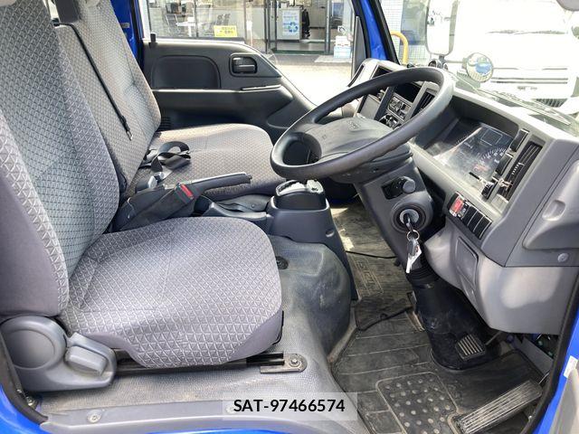 Isuzu ELF TRUCK 2019-03 7723004-5