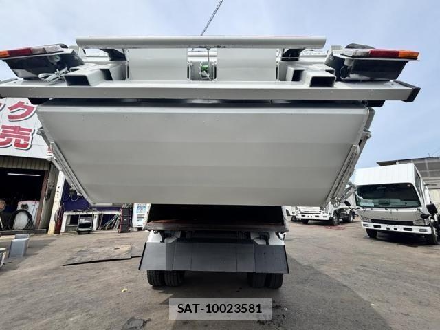 Isuzu ELF TRUCK 2013-11 7722981-19