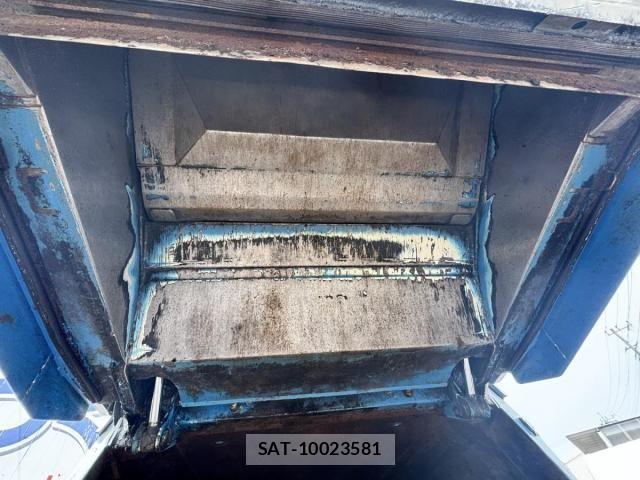 Isuzu ELF TRUCK 2013-11 7722981-21