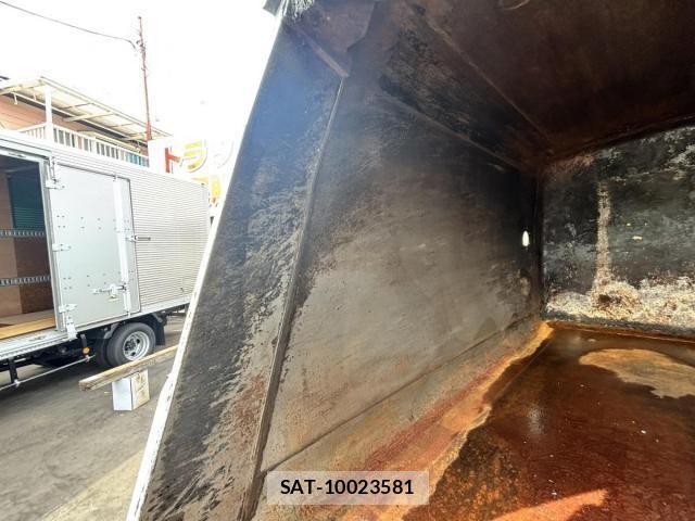 Isuzu ELF TRUCK 2013-11 7722981-23