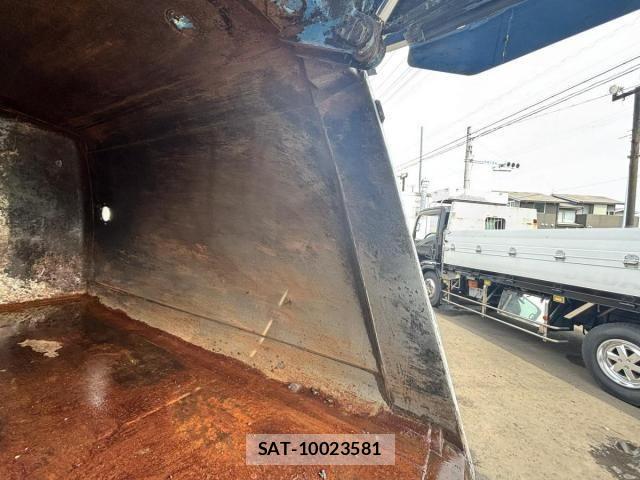 Isuzu ELF TRUCK 2013-11 7722981-24