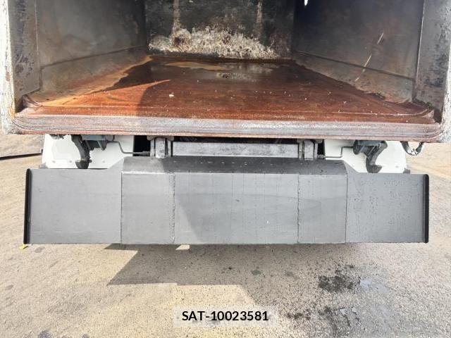 Isuzu ELF TRUCK 2013-11 7722981-27