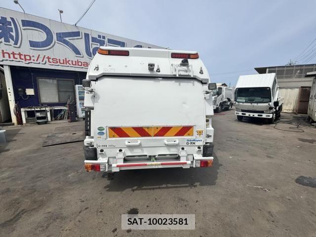 Isuzu ELF TRUCK 2013-11 7722981-5