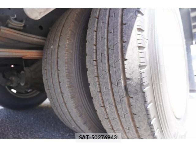 Isuzu ELF TRUCK 2022-11 7722957-10