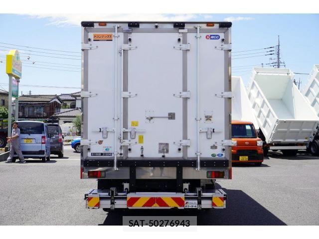 Isuzu ELF TRUCK 2022-11 7722957-3