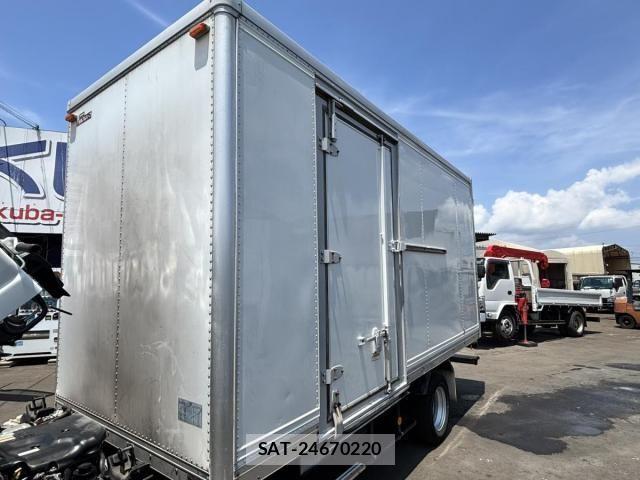 Isuzu ELF TRUCK 2012-11 7723028-8