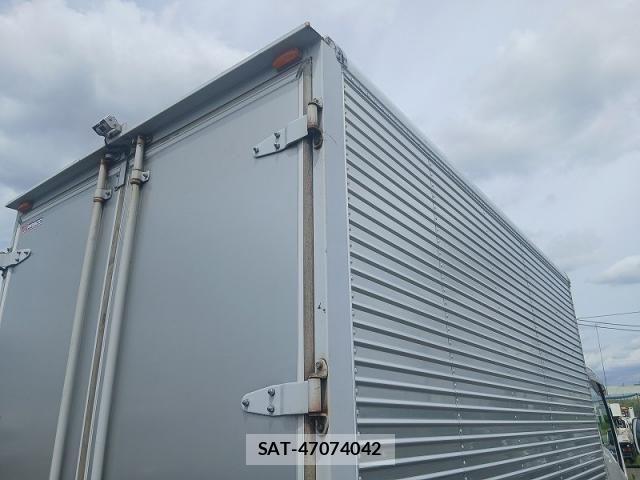 Isuzu ELF TRUCK 2016-03 7723036-12