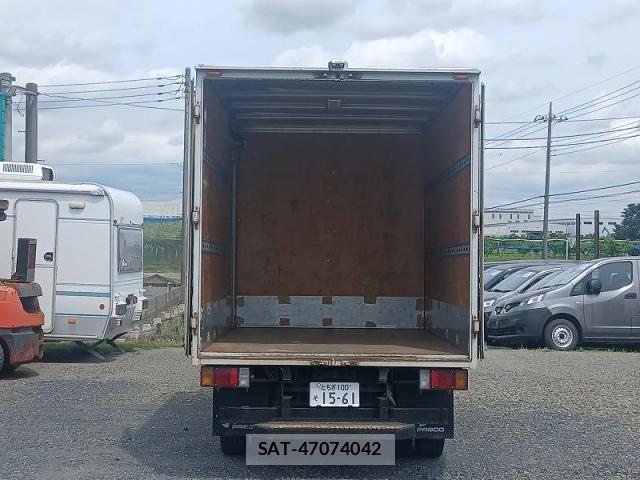 Isuzu ELF TRUCK 2016-03 7723036-22