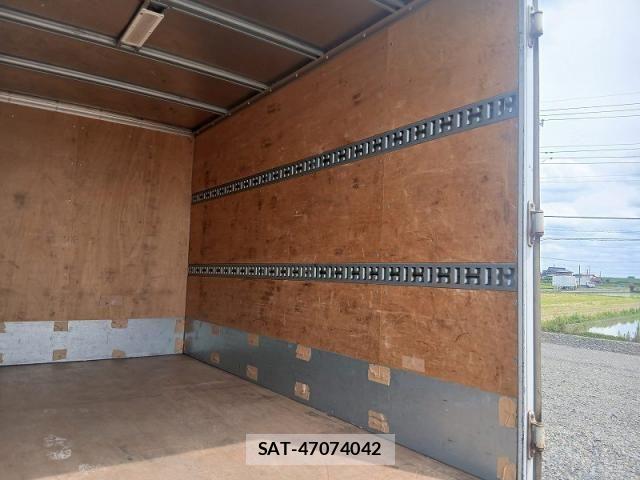 Isuzu ELF TRUCK 2016-03 7723036-25