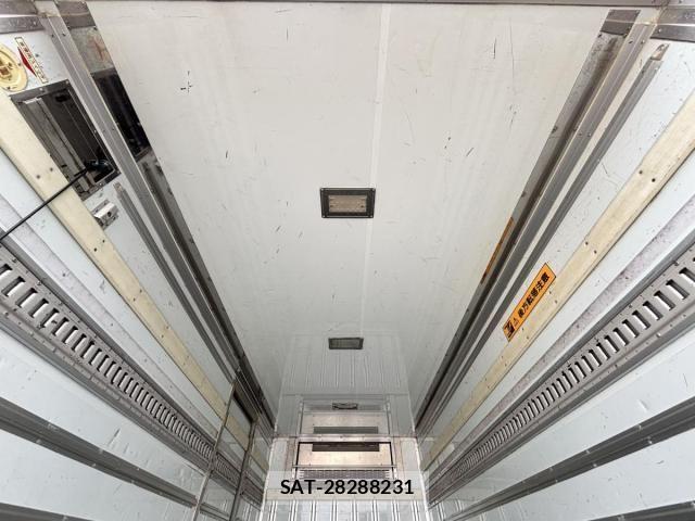 Isuzu ELF TRUCK 2015-04 7722973-19