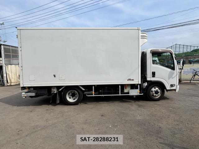 Isuzu ELF TRUCK 2015-04 7722973-2