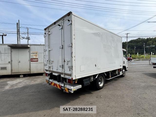 Isuzu ELF TRUCK 2015-04 7722973-3