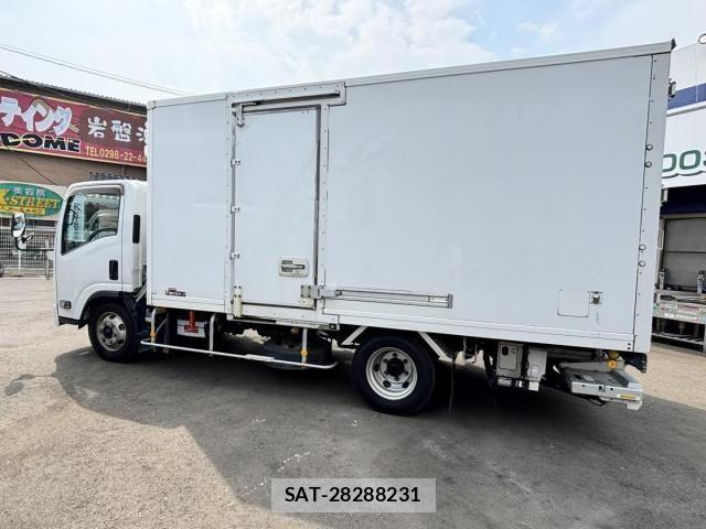 Isuzu ELF TRUCK 2015-04 7722973-6