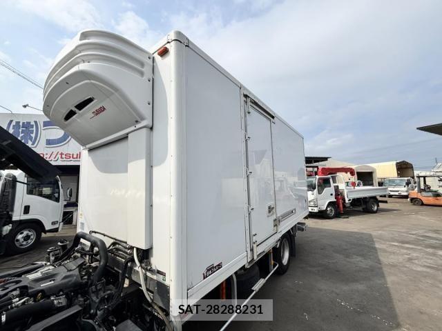 Isuzu ELF TRUCK 2015-04 7722973-7