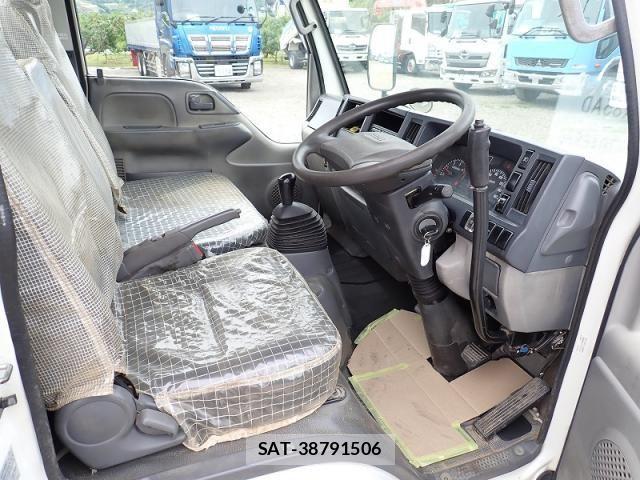 Isuzu ELF TRUCK 2015-04 7723032-10