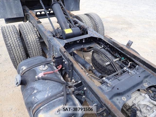 Isuzu ELF TRUCK 2015-04 7723032-17