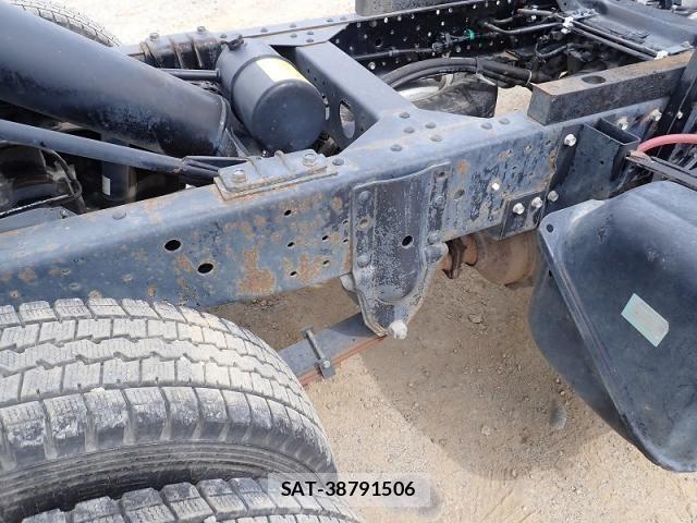 Isuzu ELF TRUCK 2015-04 7723032-18