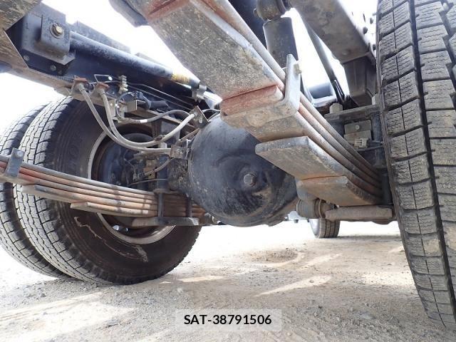 Isuzu ELF TRUCK 2015-04 7723032-19