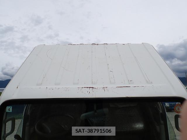 Isuzu ELF TRUCK 2015-04 7723032-23