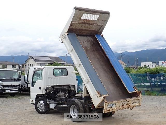 Isuzu ELF TRUCK 2015-04 7723032-3