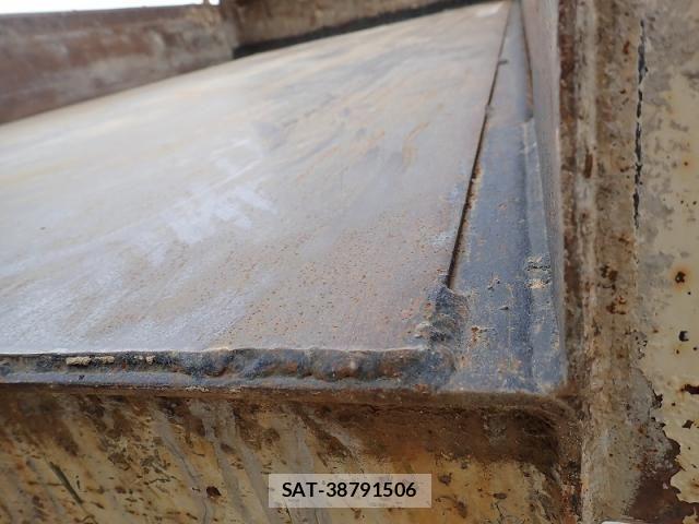 Isuzu ELF TRUCK 2015-04 7723032-7