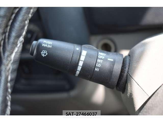 Isuzu ELF TRUCK 2009-05 7723037-10