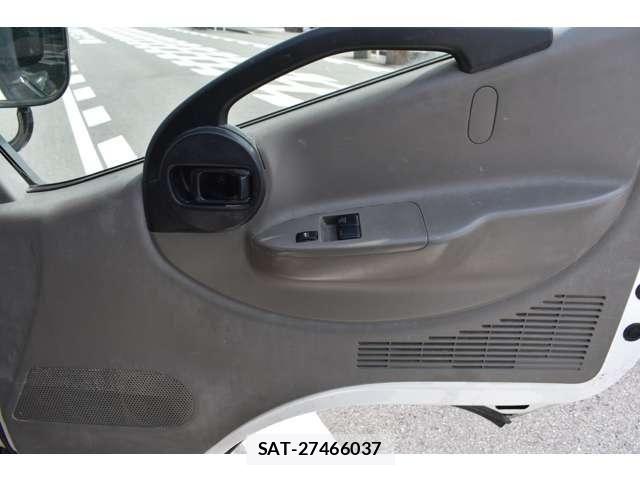 Isuzu ELF TRUCK 2009-05 7723037-7