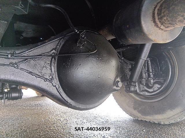 Isuzu ELF TRUCK 2010-06 7723021-21
