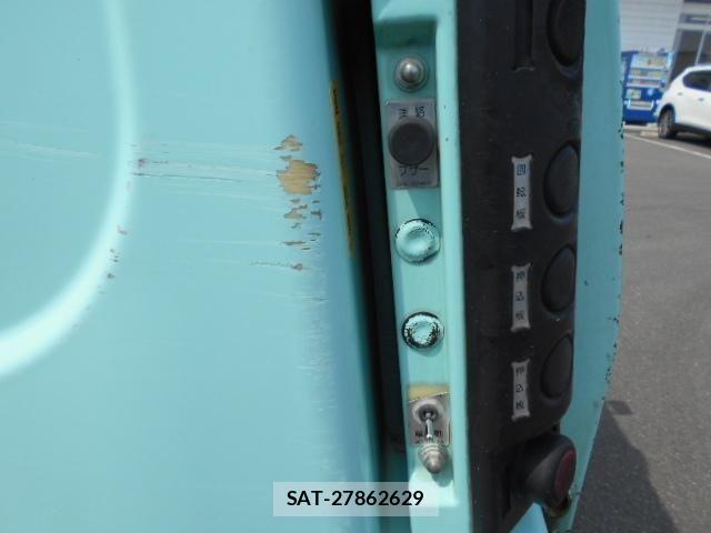 Isuzu ELF TRUCK 2014-12 7784598-13