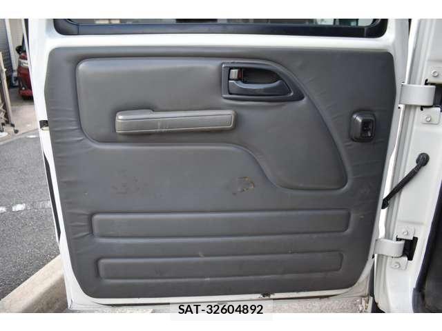 Isuzu ELF TRUCK 2011-11 7784580-13