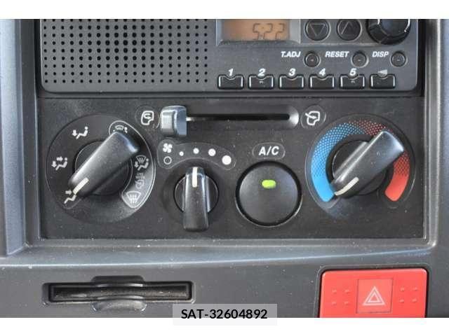 Isuzu ELF TRUCK 2011-11 7784580-22