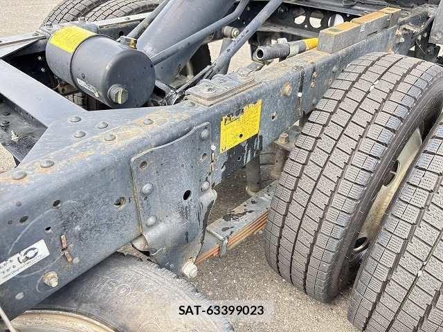 Isuzu ELF TRUCK 2015-12 7784597-19