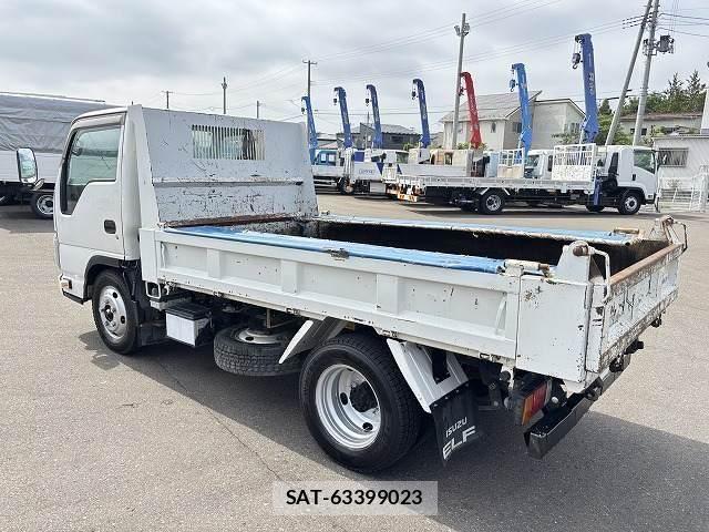 Isuzu ELF TRUCK 2015-12 7784597-5
