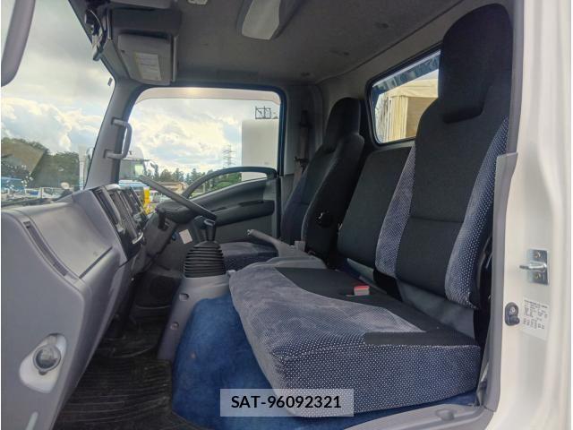 Isuzu ELF TRUCK 2019-02 7784634-23