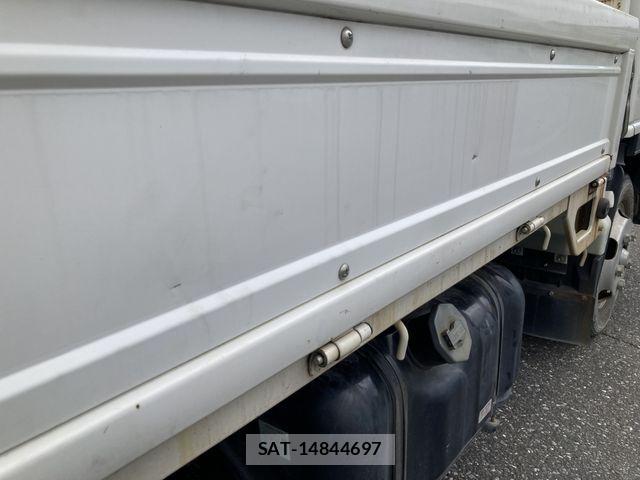 Isuzu ELF TRUCK 2019-07 7784608-15