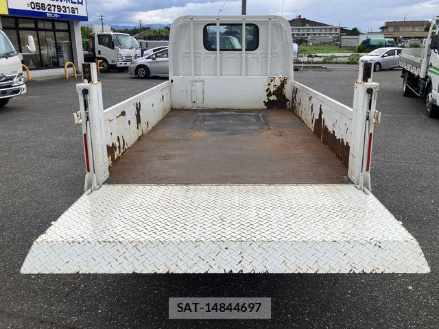 Isuzu ELF TRUCK 2019-07 7784608-7
