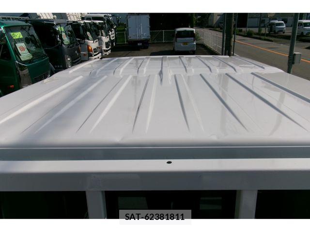 Isuzu ELF TRUCK 2018-04 7784629-11