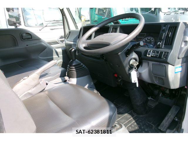 Isuzu ELF TRUCK 2018-04 7784629-16