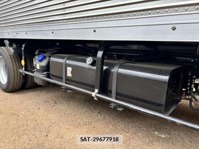 Isuzu ELF TRUCK 2020-10 7784595-29