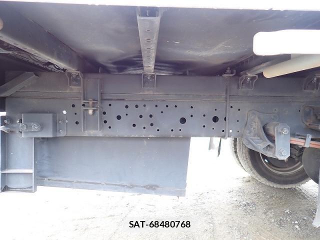 Isuzu ELF TRUCK 2017-02 7784601-21