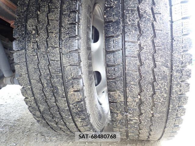 Isuzu ELF TRUCK 2017-02 7784601-23