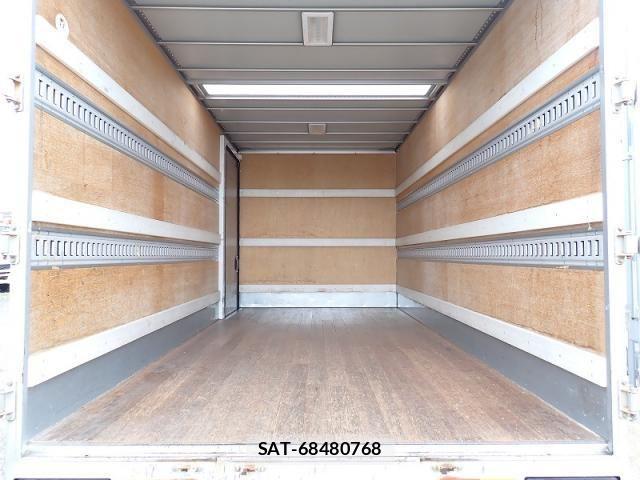 Isuzu ELF TRUCK 2017-02 7784601-7