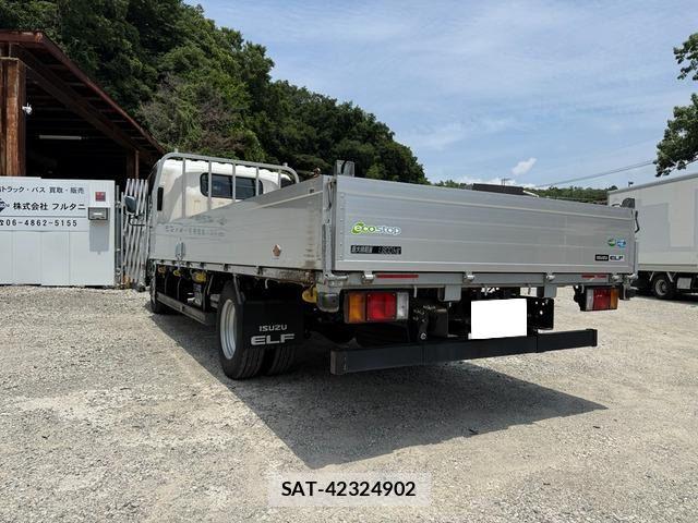 Isuzu ELF TRUCK 2021-03 7784628-4